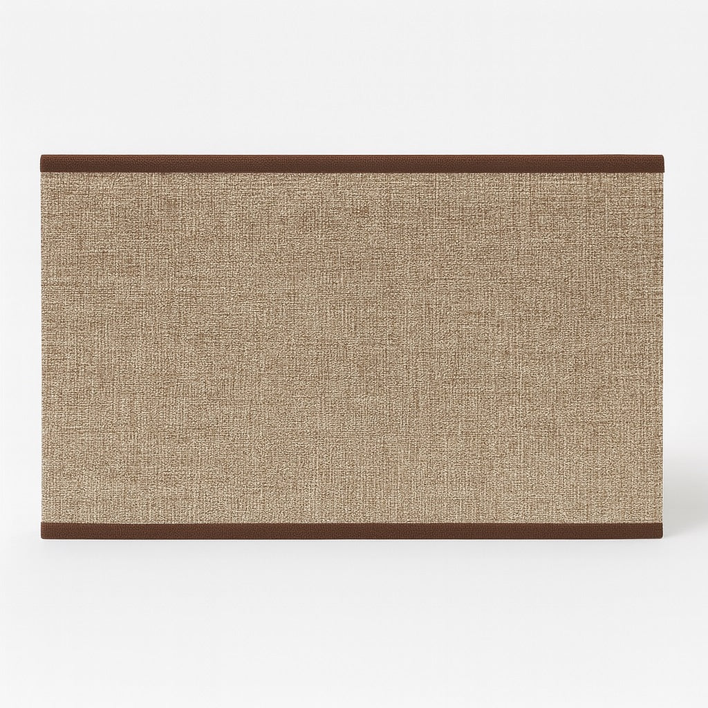 Abat-jour en tissu rectangulaire brun, accessoire déco pour lampe de salon ou lampe de chevet.