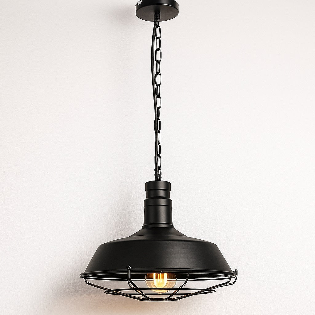 Suspension abat-jour en métal noir avec grille de protection, chaîne noire et rosace plafond, lampe style industriel E27