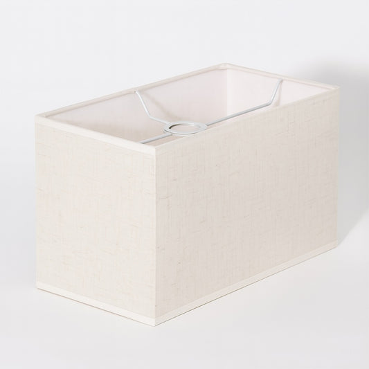 Abat-jour rectangulaire en tissu beige clair, format long, idéal pour lampe de salon ou lampe de chevet.