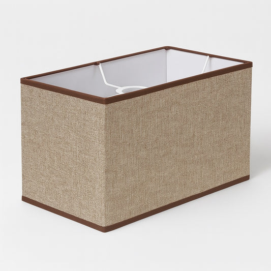 Abat-jour rectangulaire en tissu brun pour lampe de chevet ou salon, style naturel et chaleureux.
