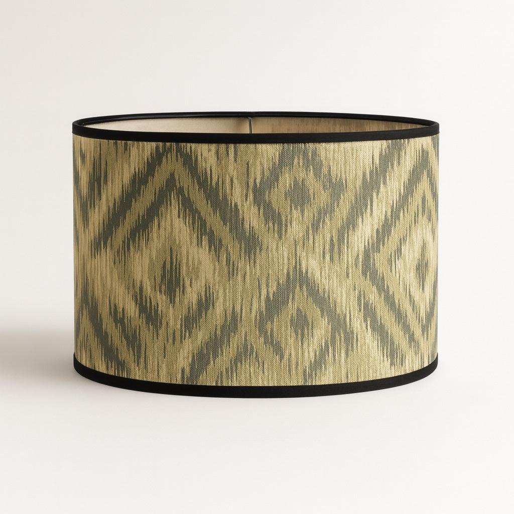 Abat-jour cylindrique motif pour lampe design, style naturel et moderne pour intérieur chaleureux.