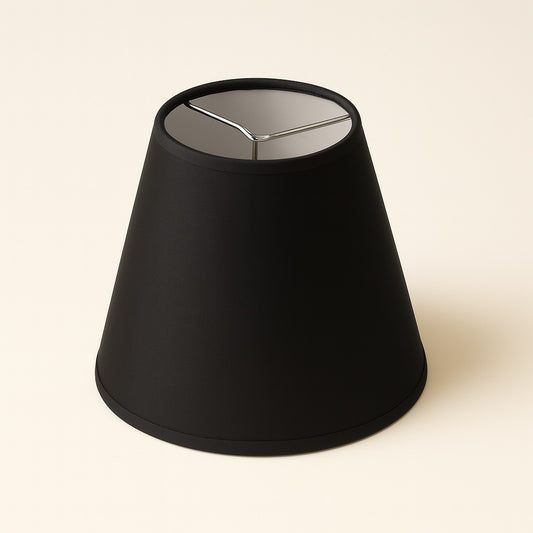 Abat-jour conique noir mat avec fixation pince flamme, en tissu lisse, pour lampe E14 ou G45 – style élégant et moderne.