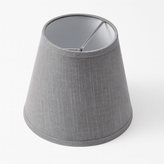 Abat-jour conique gris avec fixation métallique, abat-jour lampe de chevet moderne en tissu texturé.