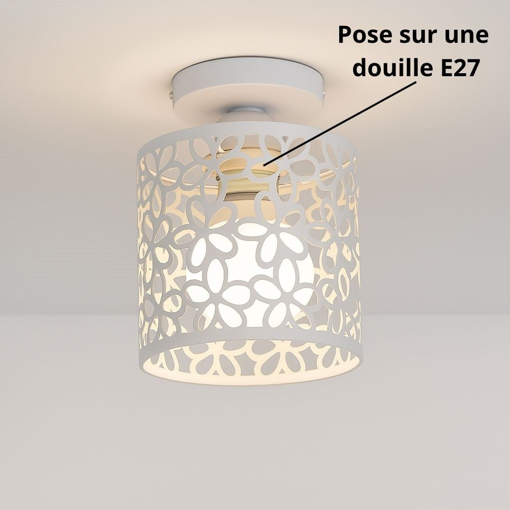 Abat-jour en métal blanc floral, monté sur douille E27, effet ajouré lumineux pour plafonnier ou lampe décorative