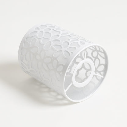 Abat-jour blanc en métal cylindrique avec motifs floraux ajourés, pour lampe ou suspension décorative