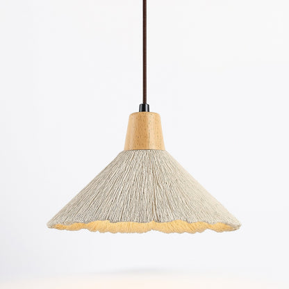 Suspension Florica en ciment nervuré et bois clair, forme fleur ouverte, lumière douce pour déco naturelle et contemporaine.