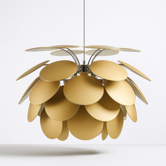 Suspension design dorée en forme de fleur avec disques métalliques superposés – éclairage G9 élégant pour salon ou chambre