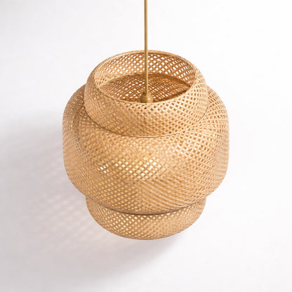 Abat-jour suspension en rotin vue de dessus, tressage ajouré et design artisanal