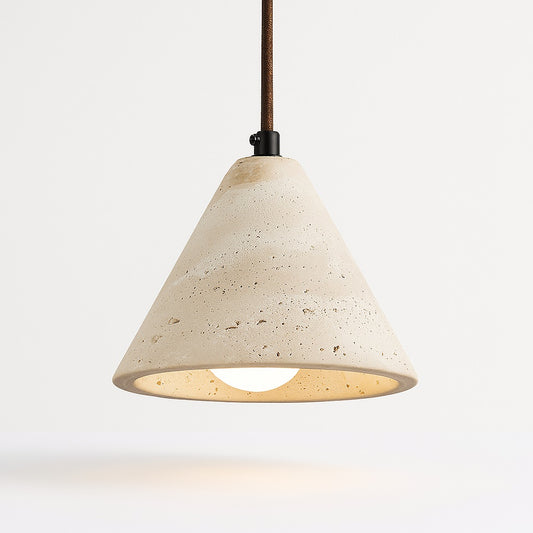Suspension conique en travertin naturel, abat-jour design pour lampe décorative.